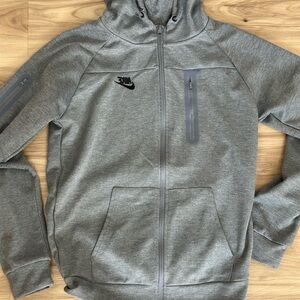 Gray Nike Tech Zip-Up Hoodie men’s small NWOT
